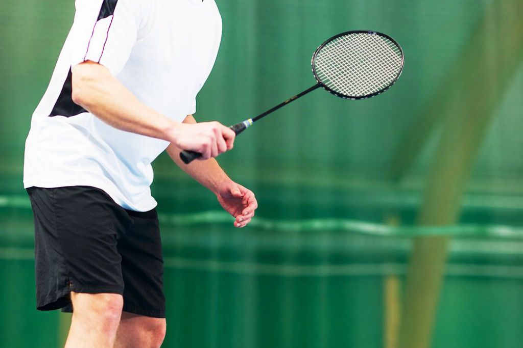 Fundamentos Técnicos do Badminton: Empunhadura