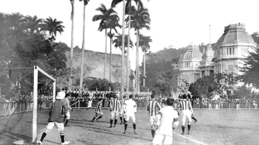 A História do futebol no Brasil