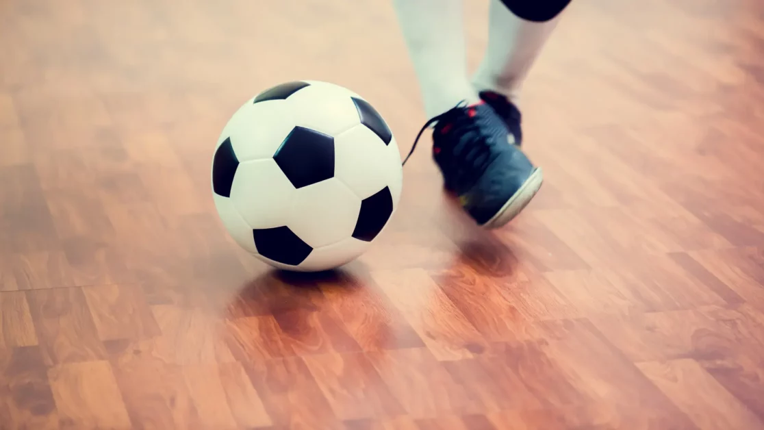 Condução de bola no Futsal